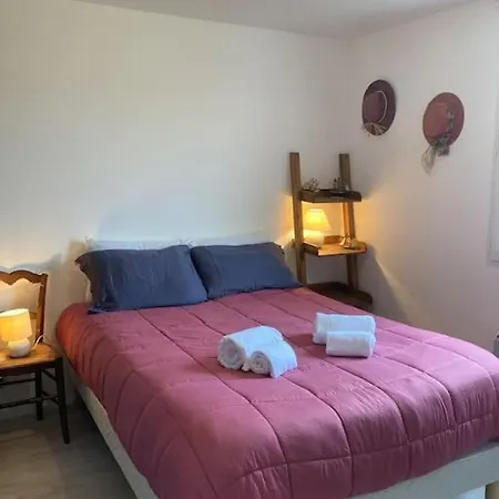 Maison Calme Avec Garage Et Jardin Clos Avec Menage Inclus Holiday home *